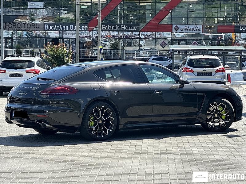 2015 Porsche Panamera S — Miniatură 3