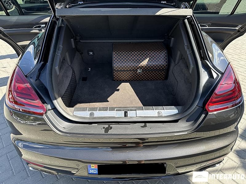 2015 Porsche Panamera S — Miniatură 23