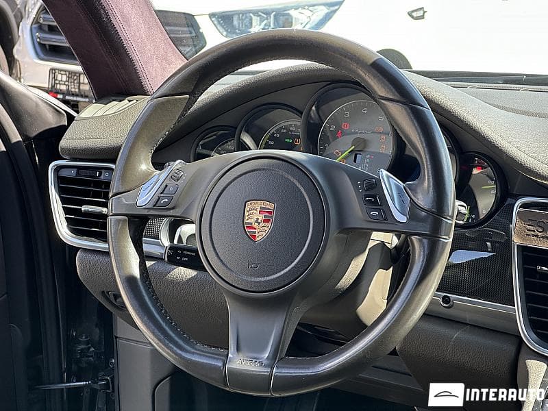 2015 Porsche Panamera S — Miniatură 7