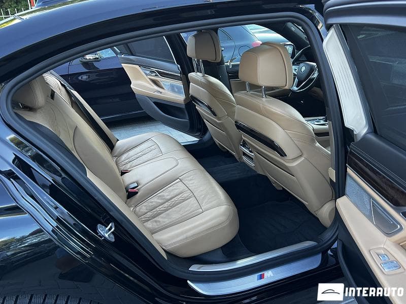 2016 BMW 740e — Miniatură 9
