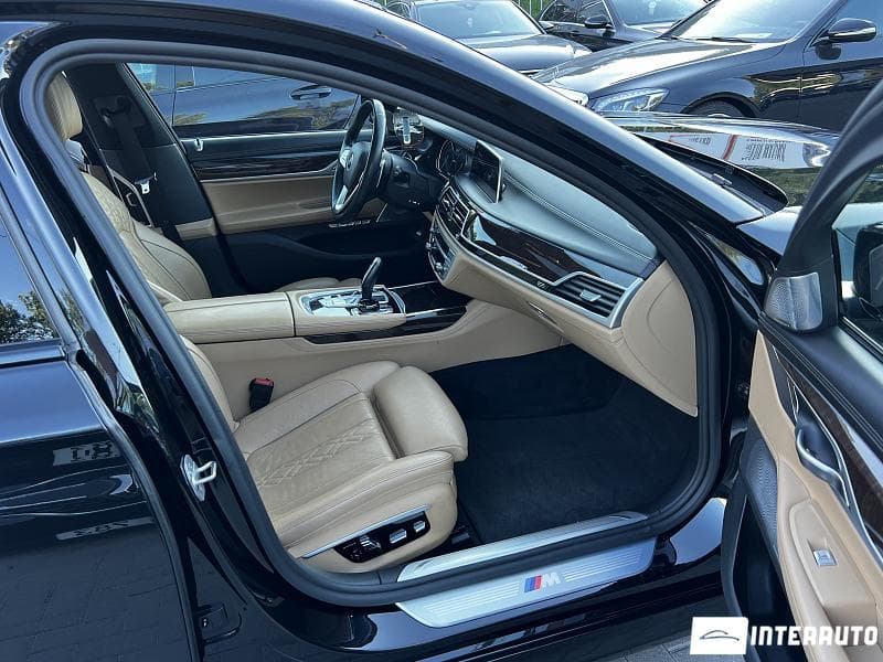 2016 BMW 740e — Miniatură 7