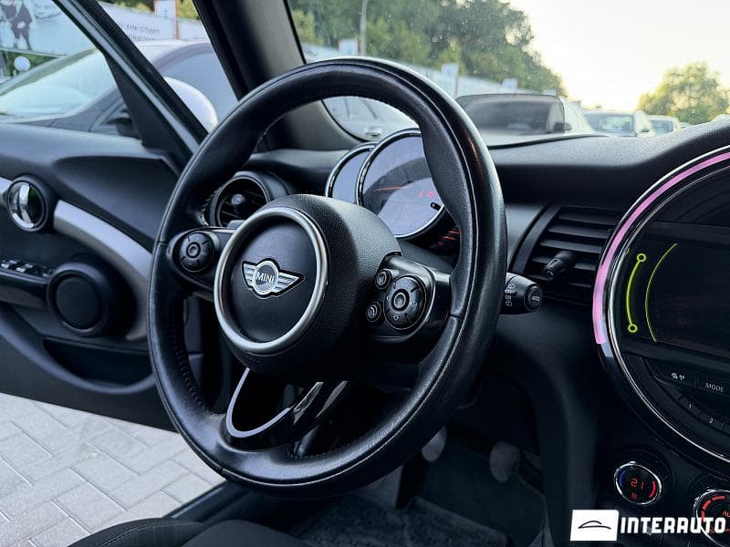 2015 Mini Cooper D — Miniatură 8