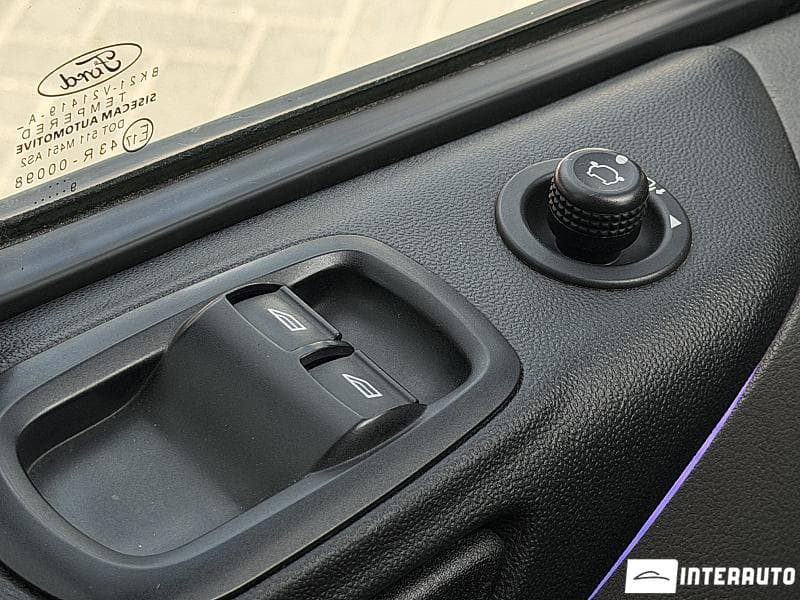 2019 Ford Transit — Miniatură 11