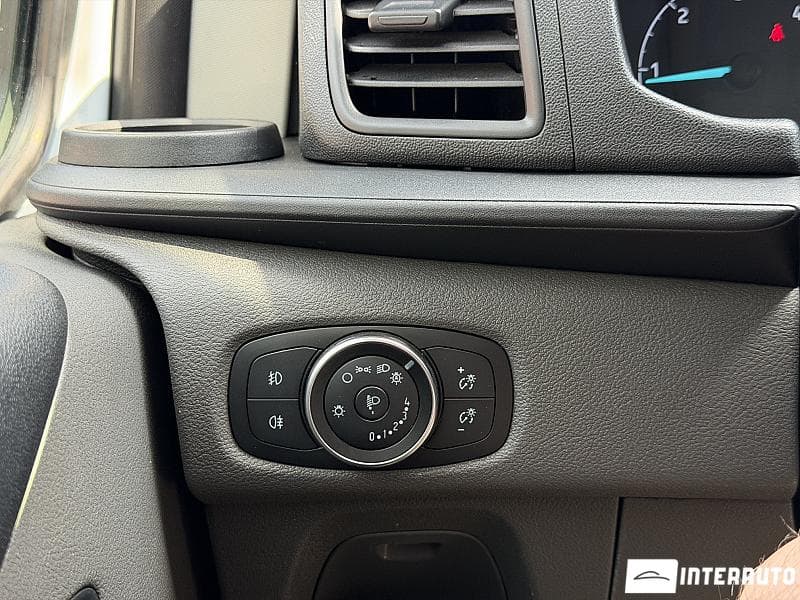 2019 Ford Transit — Miniatură 12
