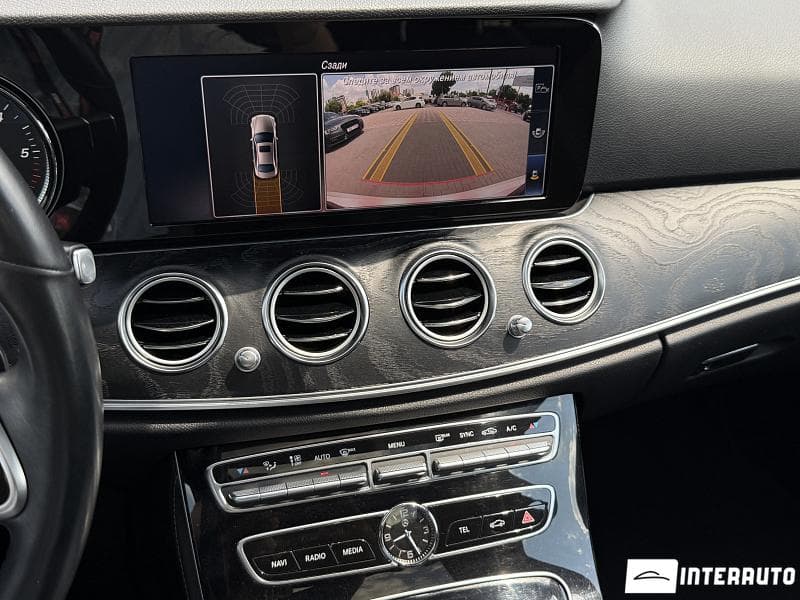2018 Mercedes E 220 — Miniatură 15