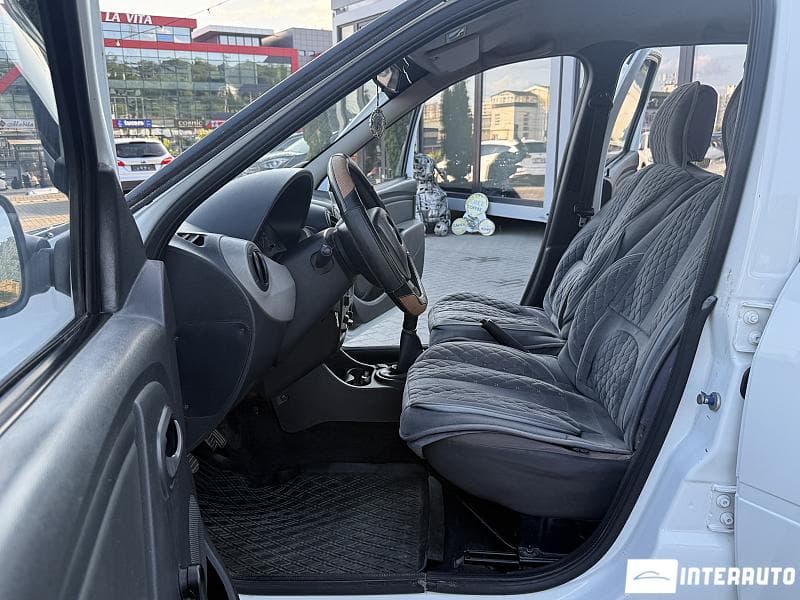 2012 Dacia Logan — Miniatură 5
