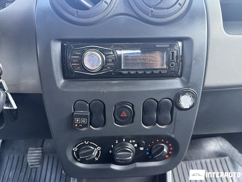 2012 Dacia Logan — Miniatură 8