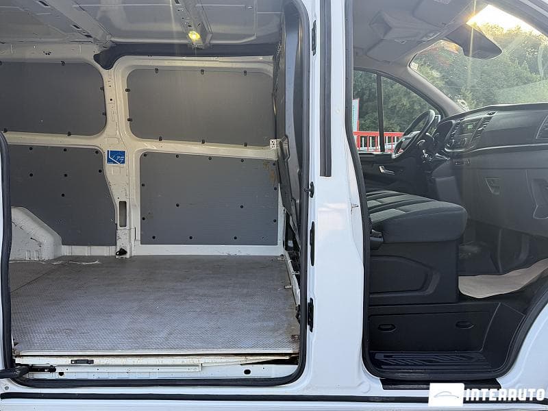 2018 Ford Transit — Miniatură 8