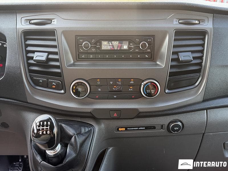 2018 Ford Transit — Miniatură 11