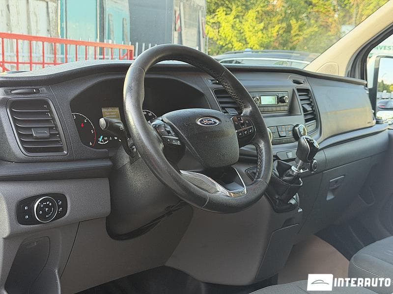 2018 Ford Transit — Miniatură 5