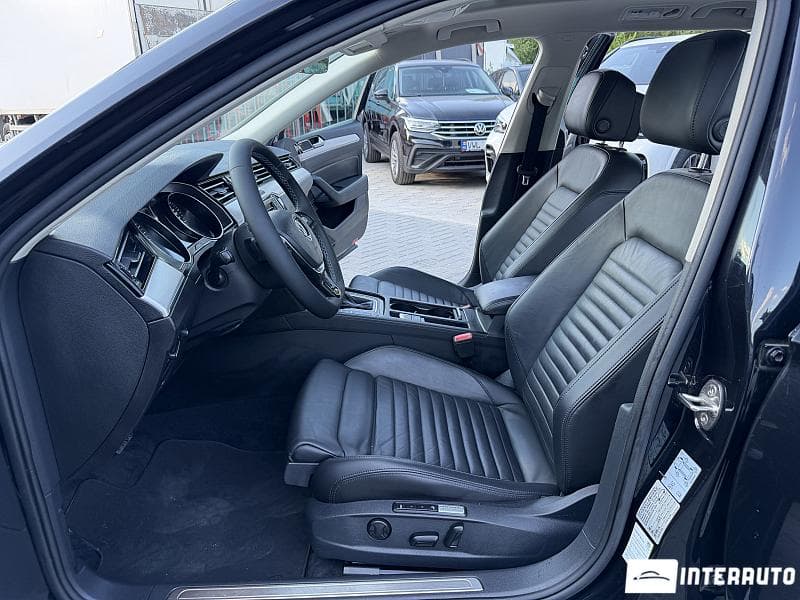 2015 Volkswagen Passat GTE — Miniatură 5