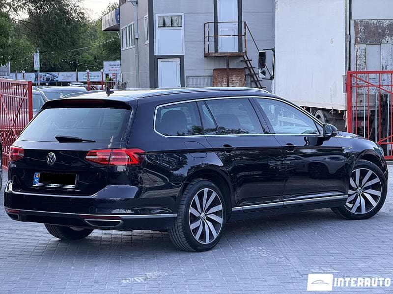 2015 Volkswagen Passat GTE — Miniatură 2