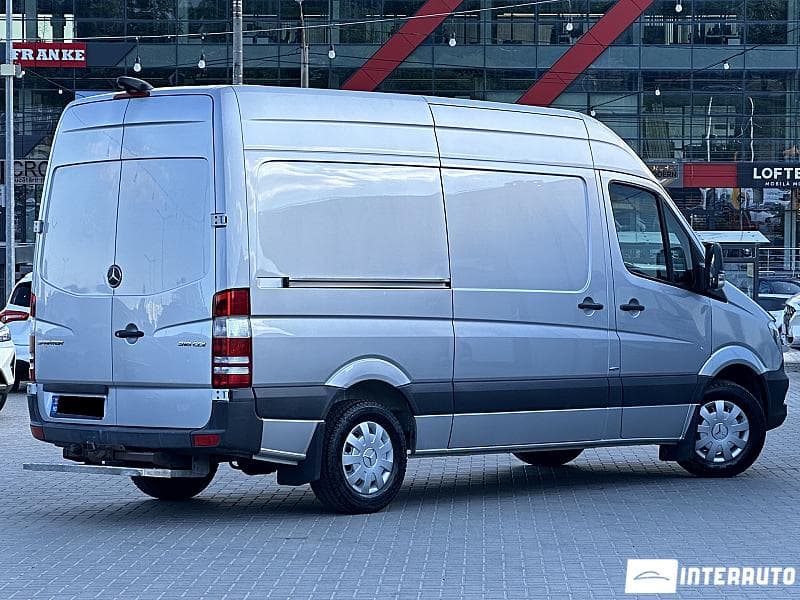 2017 Mercedes Sprinter — Miniatură 3