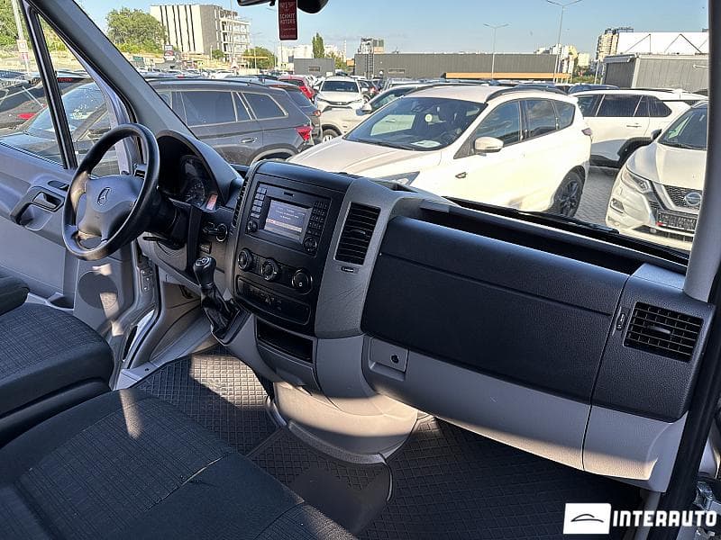 2017 Mercedes Sprinter — Miniatură 6