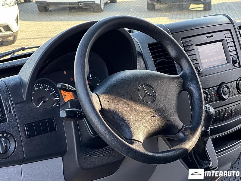 2017 Mercedes Sprinter — Miniatură 7