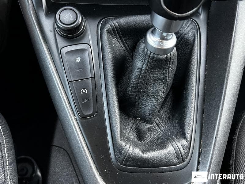 2017 Ford Focus — Miniatură 10