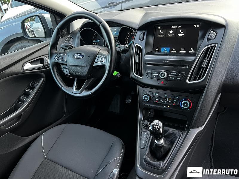 2017 Ford Focus — Miniatură 14