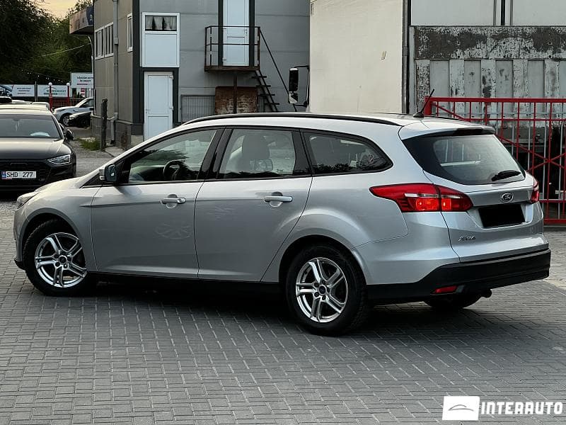 2017 Ford Focus — Miniatură 2