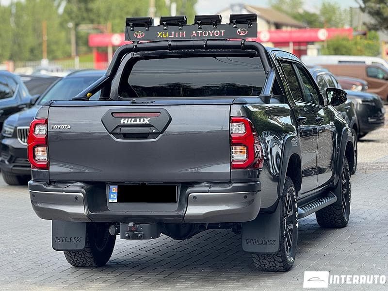 2024 Toyota Hilux — Miniatură 2