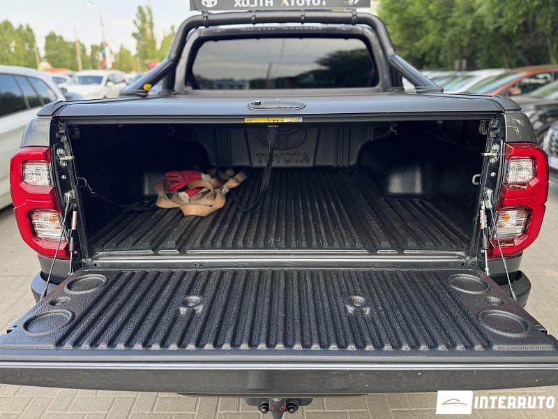 2024 Toyota Hilux — Miniatură 19