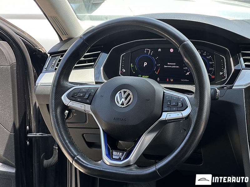 2019 Volkswagen Passat GTE — Miniatură 7