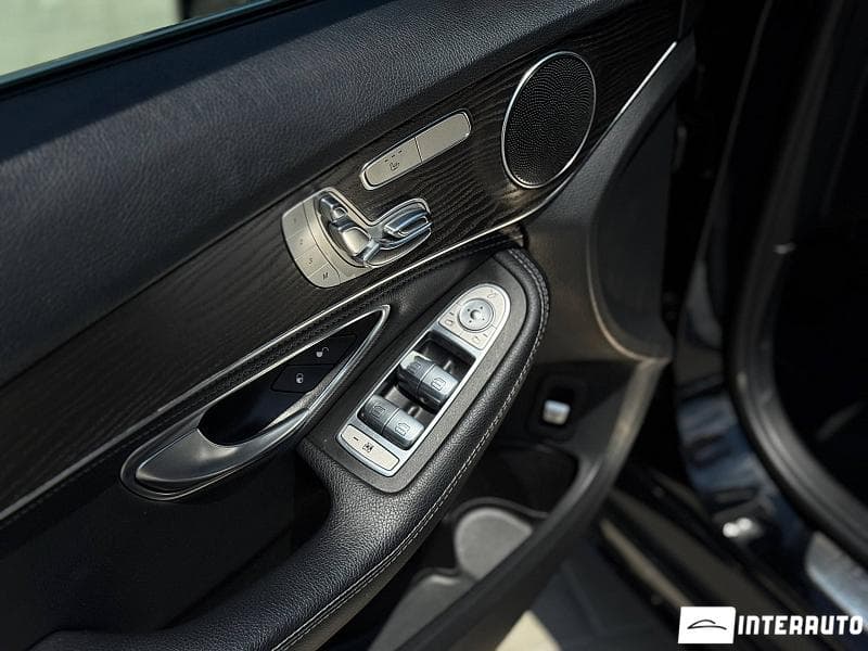 2016 Mercedes C 300 — Miniatură 17