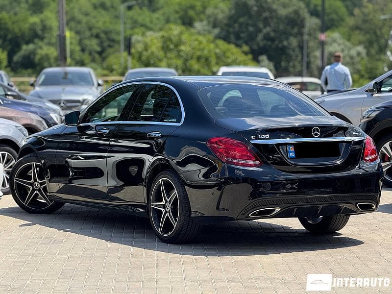 2016 Mercedes C 300 — Miniatură 4