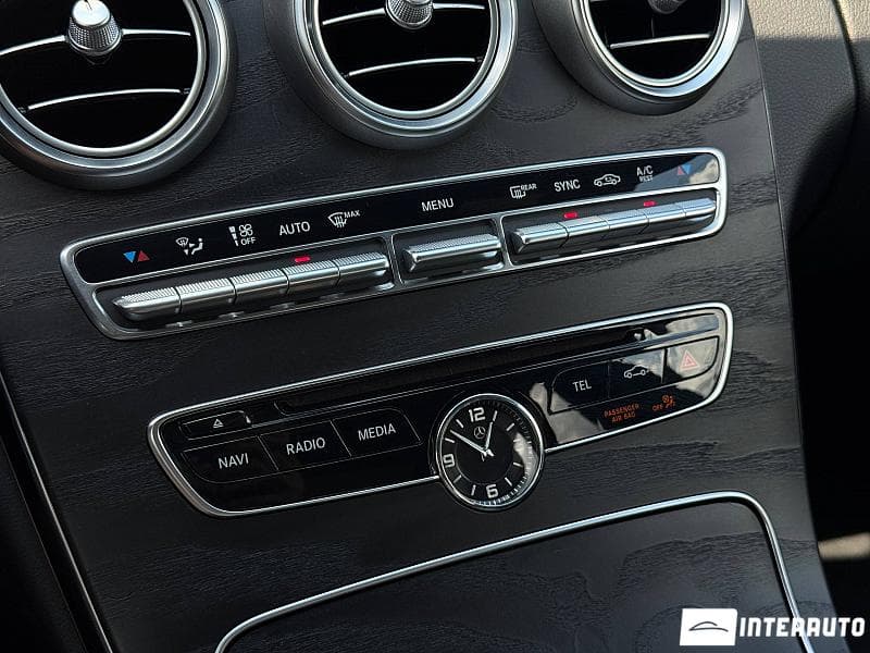 2016 Mercedes C 300 — Miniatură 11