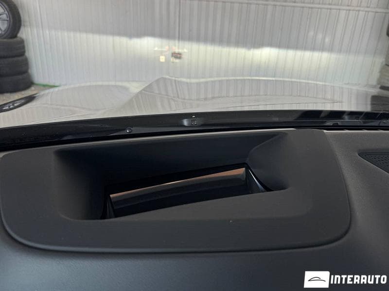 BMW X5 5.0e 2025 — Миниатюра 10