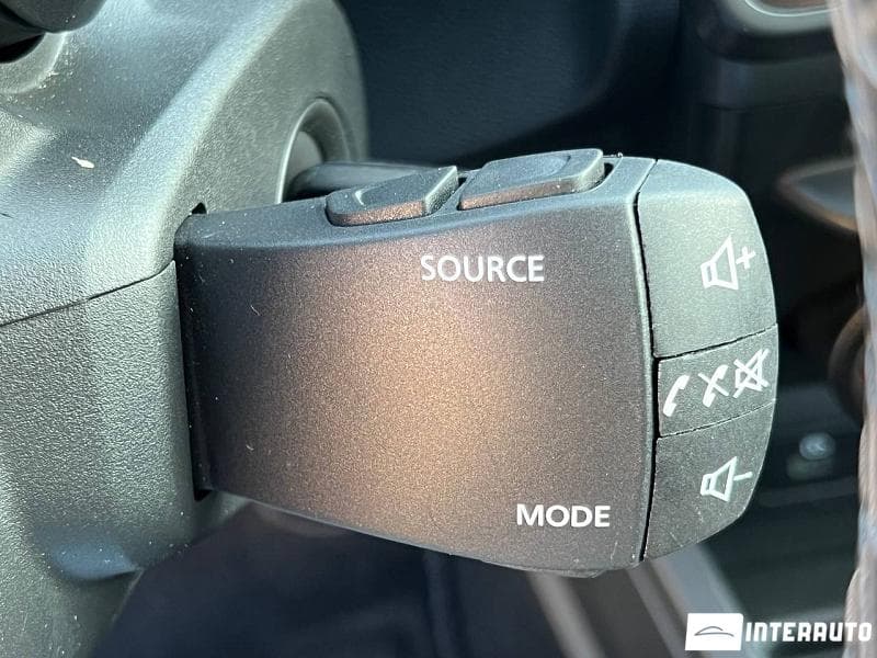 2022 Dacia Duster — Miniatură 17