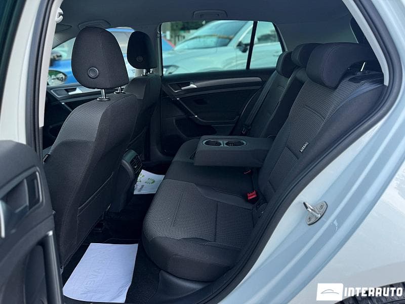 Volkswagen e-Golf 2020 — Миниатюра 13