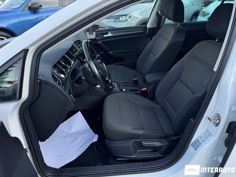Volkswagen e-Golf 2020 — Миниатюра 5