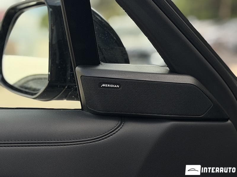 Land Rover Range Rover Vogue 2023 — Миниатюра 11