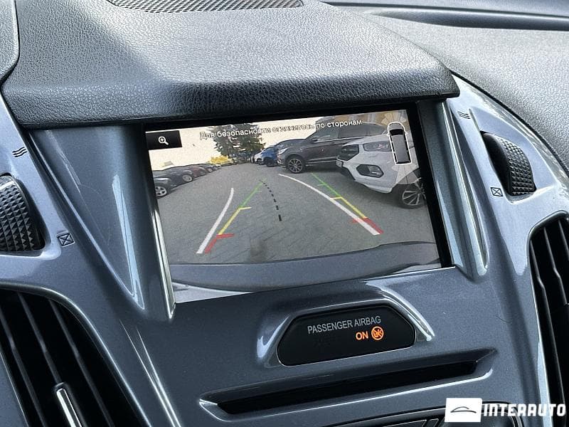 Ford Tourneo Connect 2016 — Миниатюра 10