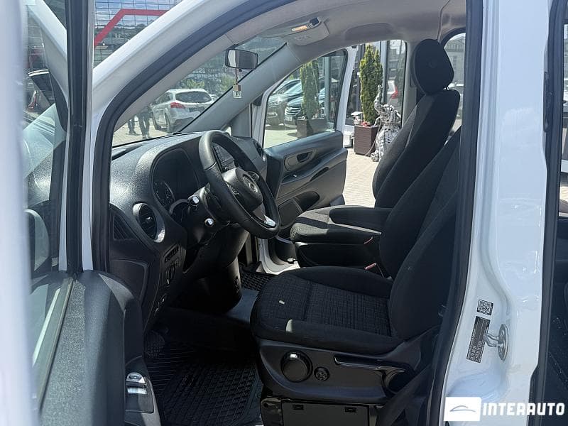 2015 Mercedes Vito — Miniatură 5