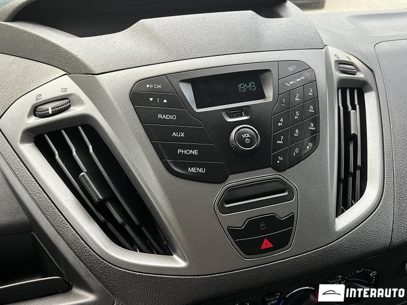 2017 Ford Transit — Miniatură 9
