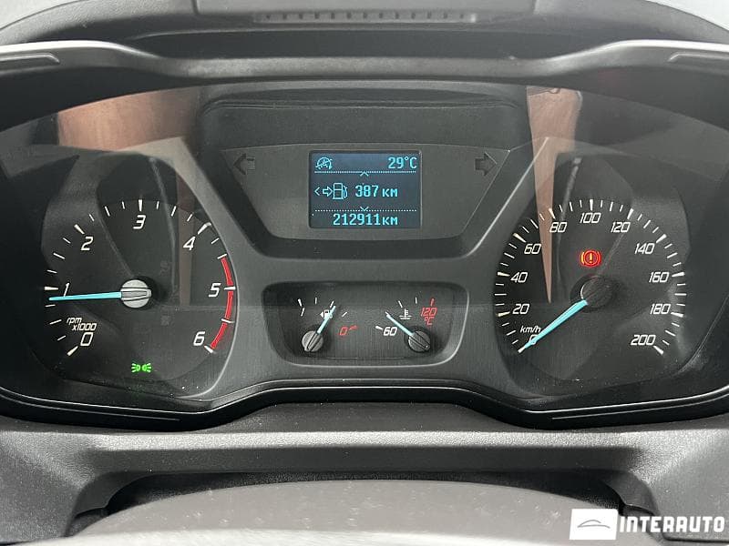 2017 Ford Transit — Miniatură 8