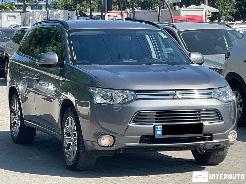 2014 Mitsubishi Outlander — Miniatură 3
