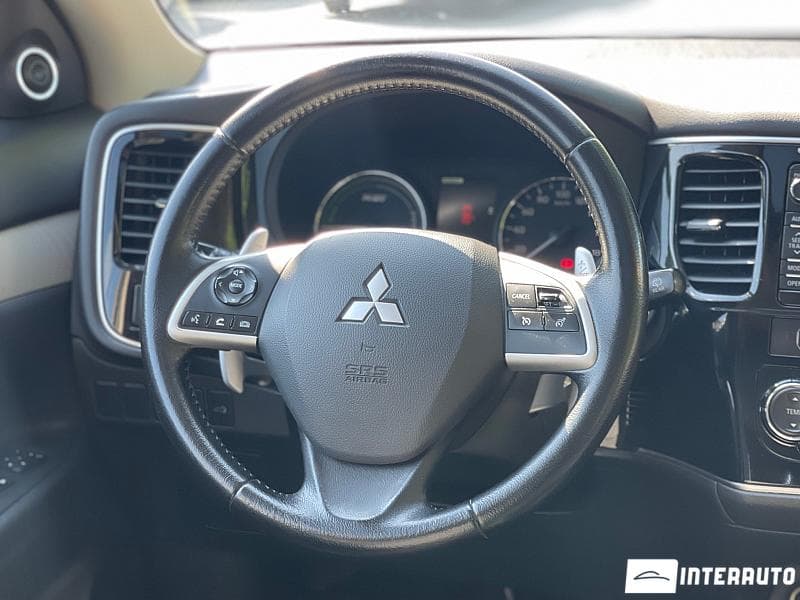 2014 Mitsubishi Outlander — Miniatură 11