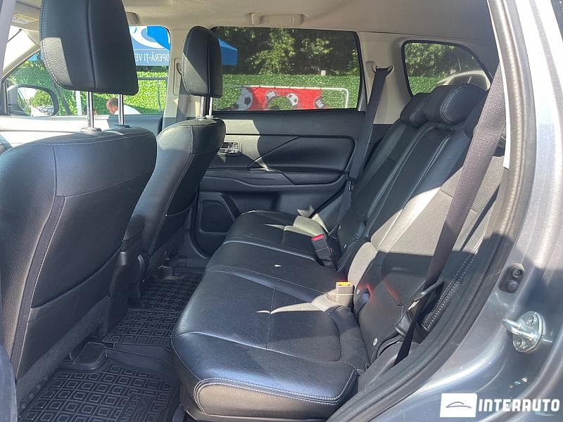 2014 Mitsubishi Outlander — Miniatură 19
