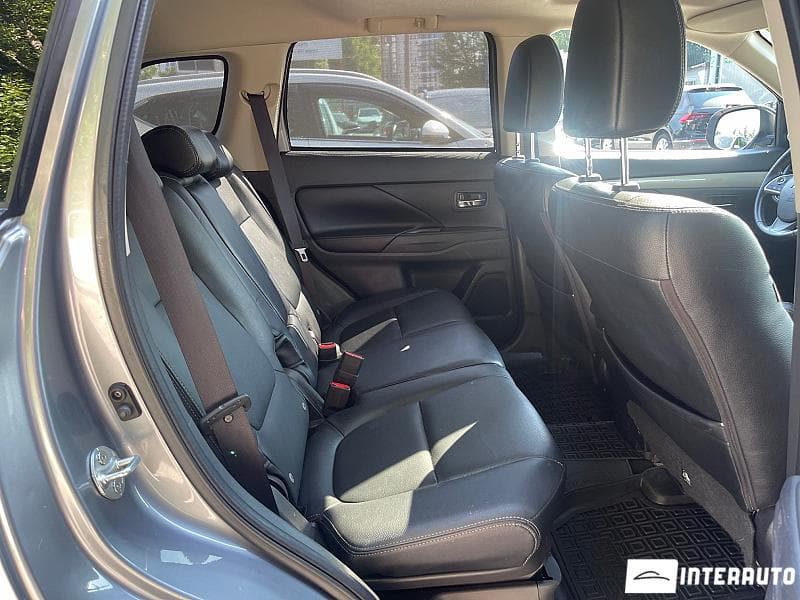 2014 Mitsubishi Outlander — Miniatură 21