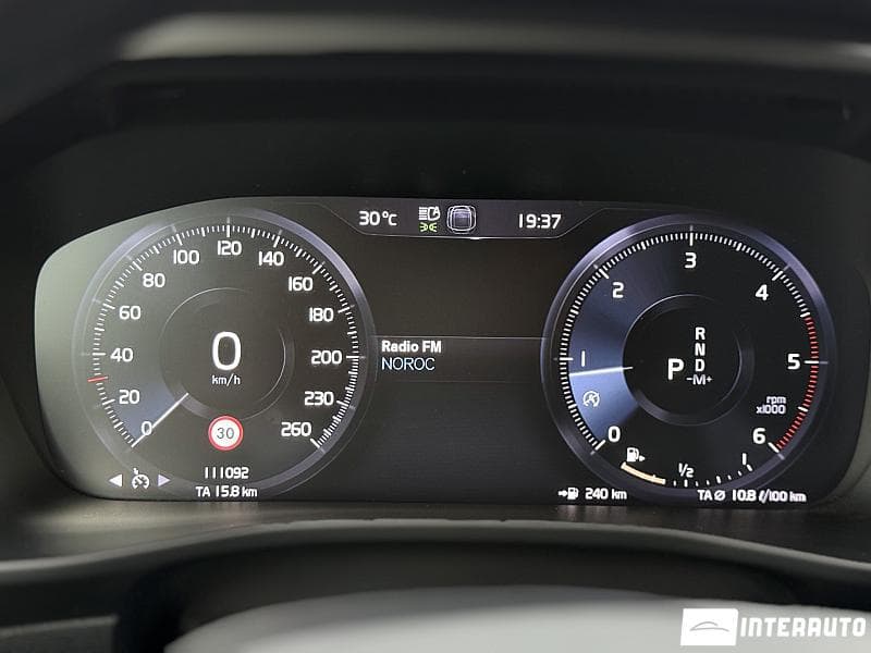 2019 Volvo XC 40 — Miniatură 10