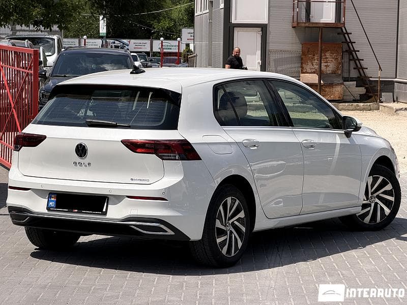 2022 Volkswagen Golf eHybrid — Miniatură 4