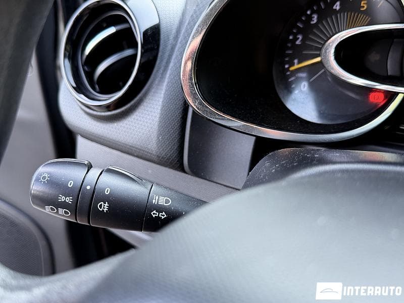 2015 Renault Clio — Miniatură 9