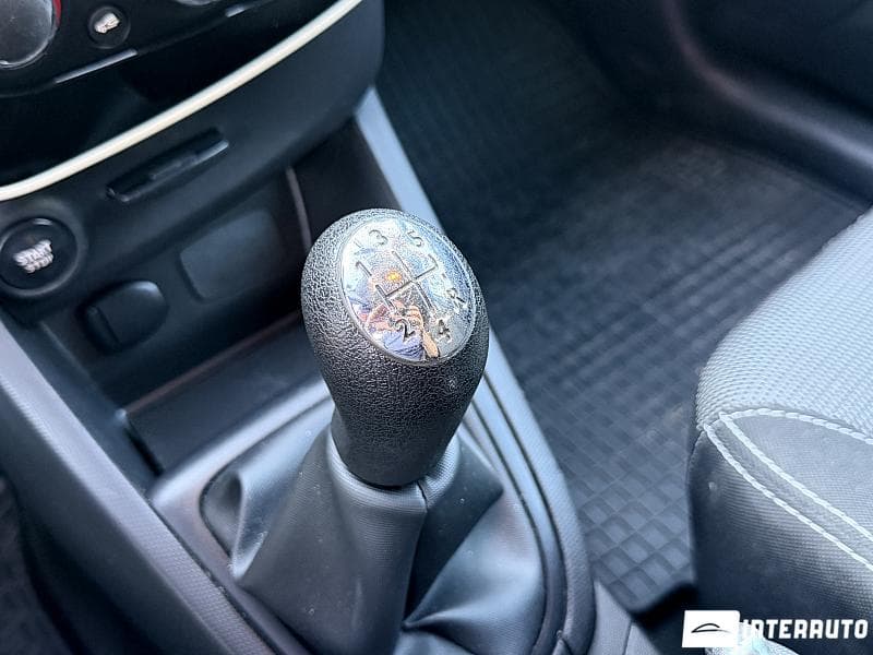 2015 Renault Clio — Miniatură 12