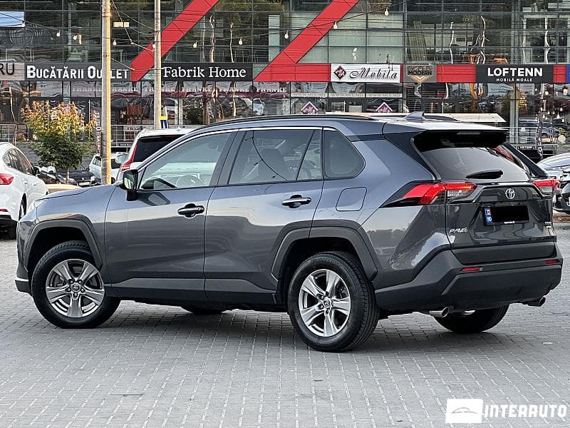 2022 Toyota Rav-4 — Miniatură 4