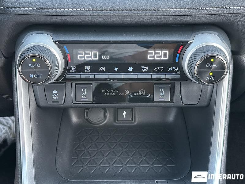 2022 Toyota Rav-4 — Miniatură 10