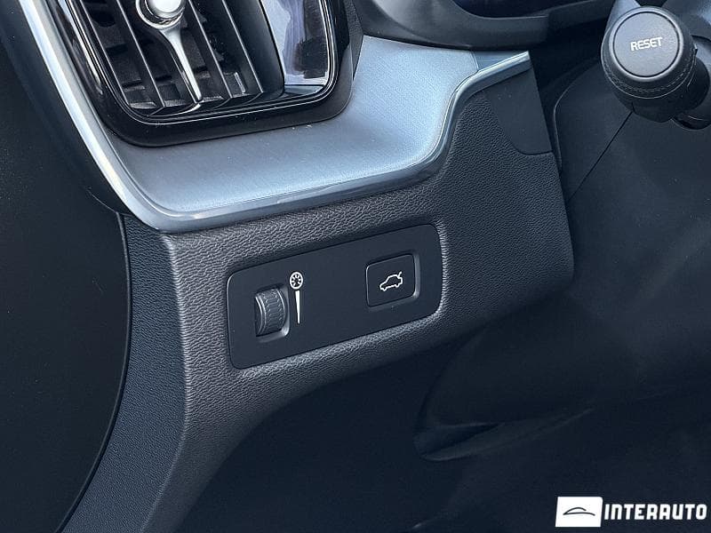 2021 Volvo XC 60 — Miniatură 7