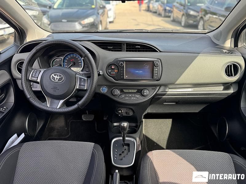 2014 Toyota Yaris — Miniatură 8