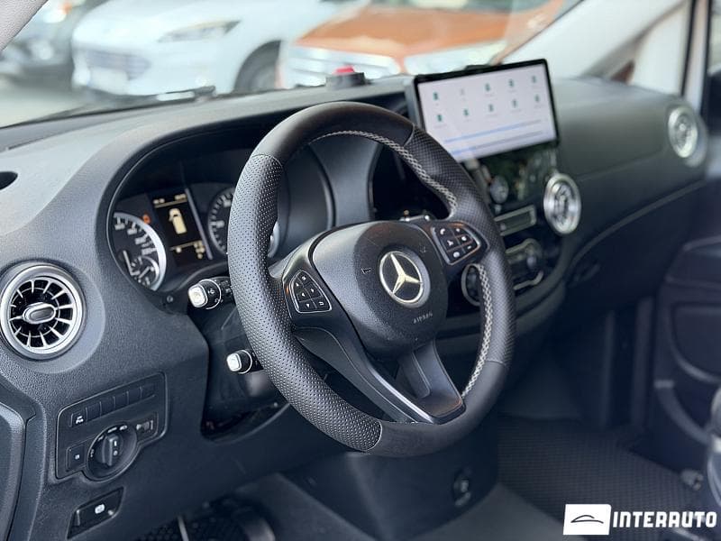 2019 Mercedes Vito — Miniatură 8